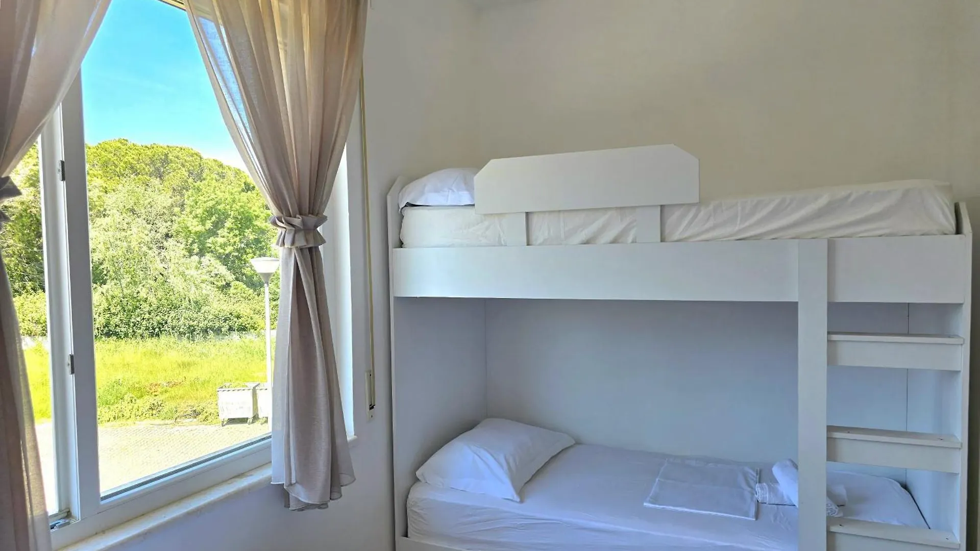 Sunny Beach Apartments - 162 Durres Albania