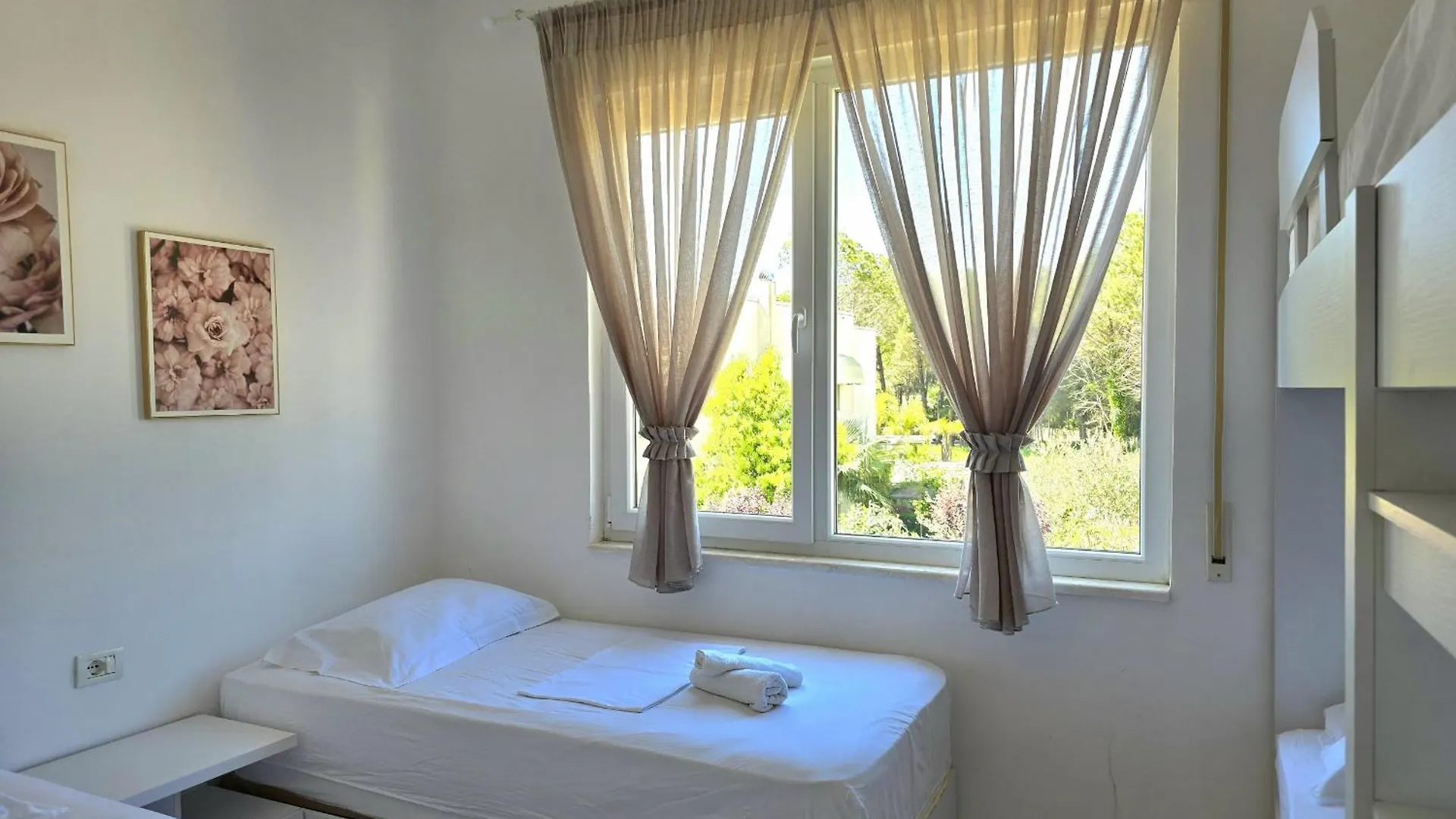 Sunny Beach Apartments - 162 Durres