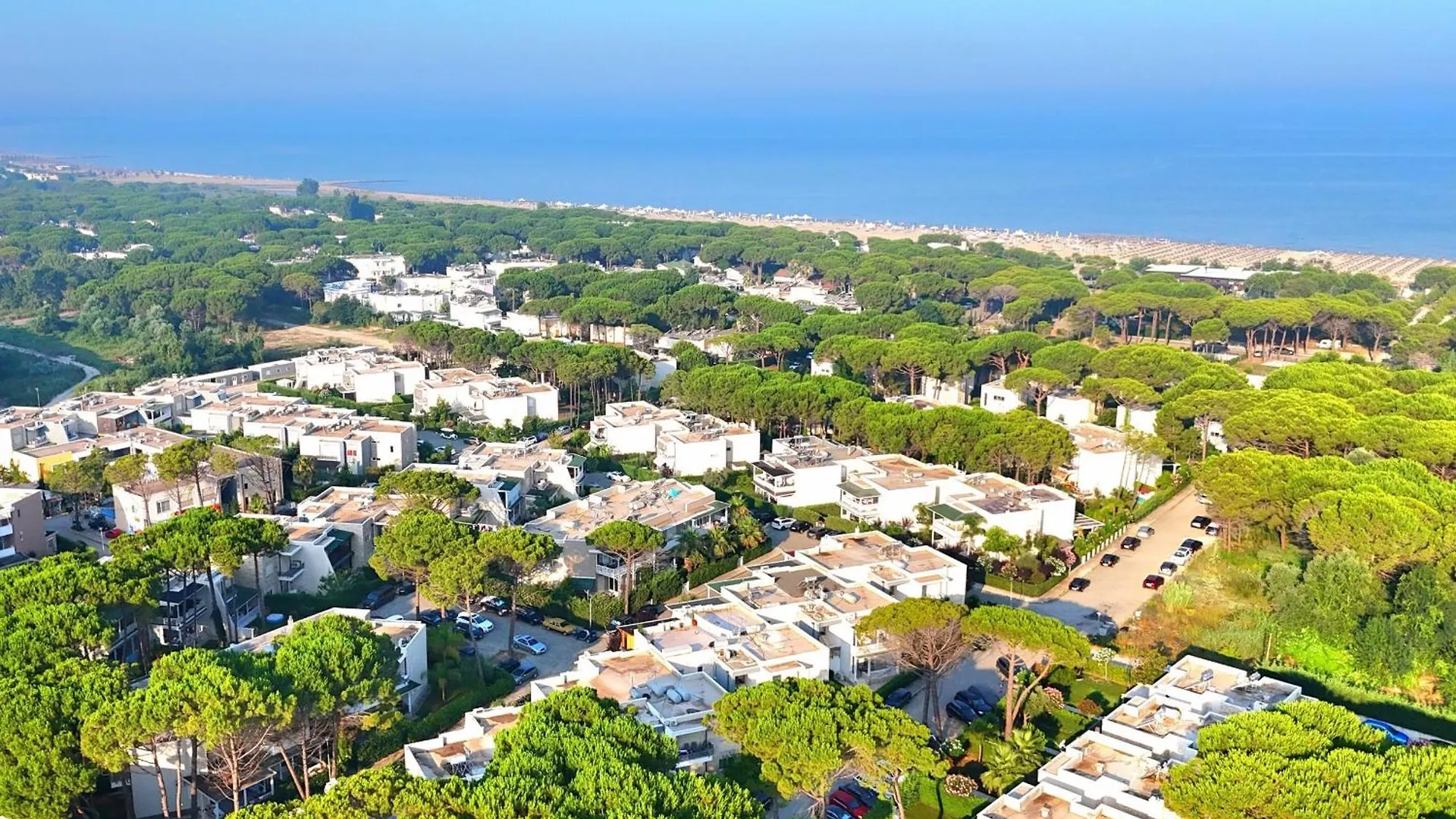 Sunny Beach Apartments - 162 Durrës