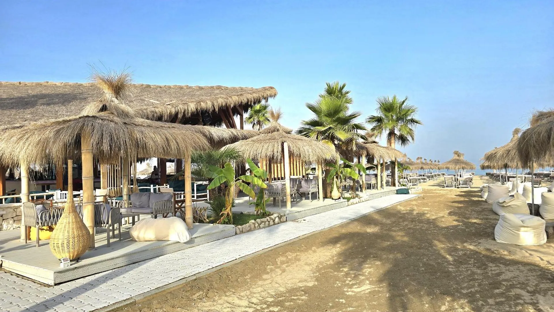 Sunny Beach Apartments - 162 Durrës